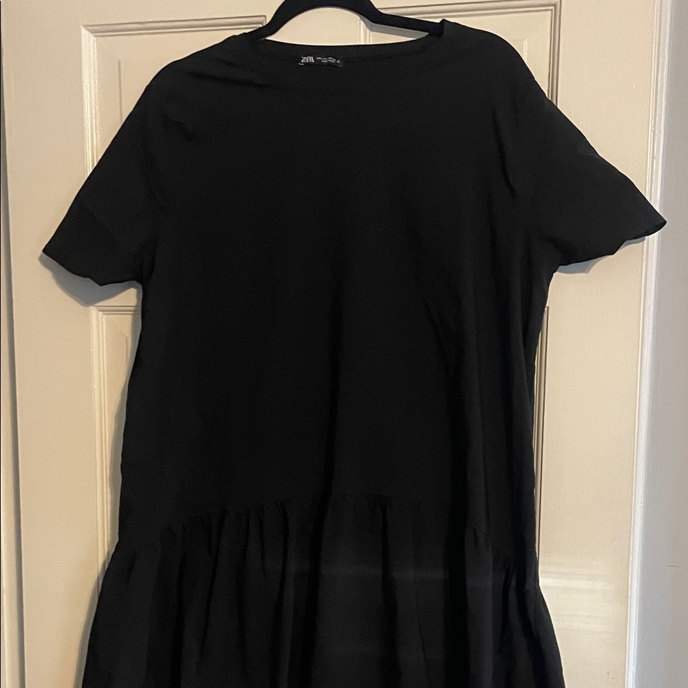 Zara Classic Black Short Sleeve Dress